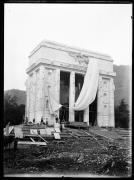 Ripresa in esterno. Costruzione del Monumento alla Vittoria di Bolzano