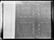 Ripresa in esterno. Dettaglio del Monumento alla Vittoria di Bolzano