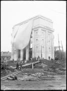 Ripresa in esterno. Costruzione del Monumento alla Vittoria di Bolzano