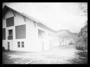 Ripresa in esterno. Edificio