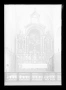 Ripresa interno. Altare con le figure sante di San Francesco e di Santa Elisabetta