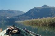 Ripresa del Lago di Caldaro effettuata da una barca