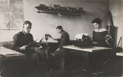 macchina da scrivere (Positivo) (1918/01/01 - 1918/12/31)