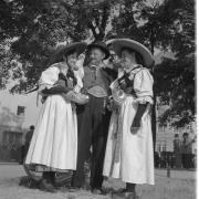 persone (Positivo) di Groth-Schmachtenberger, Erika (1966/01/01 - 1966/12/31)