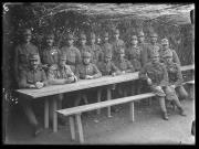 Gesellschaftsbild (Positivo) di Ellmenreich, Albert (1918/04/42 - 1918/04/42)