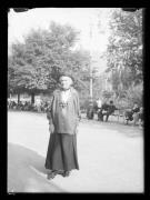 ritratto di donna (Positivo) di Ellmenreich, Albert (1934/07/01 - 1934/07/31)