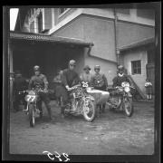 Gesellschaftsbild (Positivo) di Schöner, Josef Rudolf (1932/09/04 - 1932/09/04)