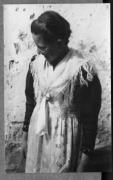 ritratto di donna (Positivo) di Pokorny, Bruno (1925/01/01 - 1946/12/31)
