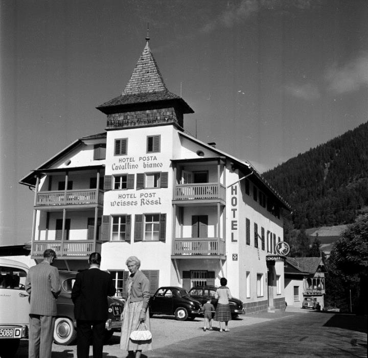 albergo (Positivo) di Foto Hermann Frass, Bozen,Hermann Frass (1955/08/01 - 1955/08/31)