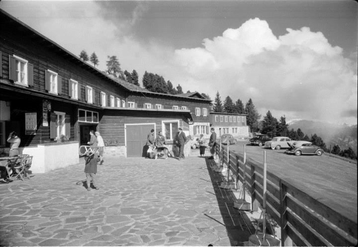 Hotel Plose Berghotel (Brixen) (Positivo) di Foto Hermann Frass, Bozen,Hermann Frass (1950/01/01 - 1960/12/31)