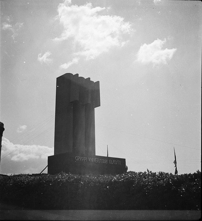 monumento (Positivo) di Foto Hermann Frass, Bozen,Hermann Frass (1930/01/01 - 1959/12/31)