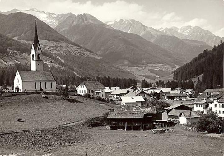 chiesa (Positivo) di Foto Sandro Saltuari, Bozen (1950/01/01 - 1969/12/31)