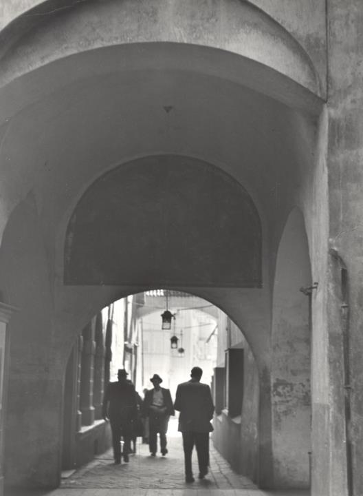 passanti (Positivo) di Foto Bruno Stefani, Milano (1950/01/01 - 1979/12/31)