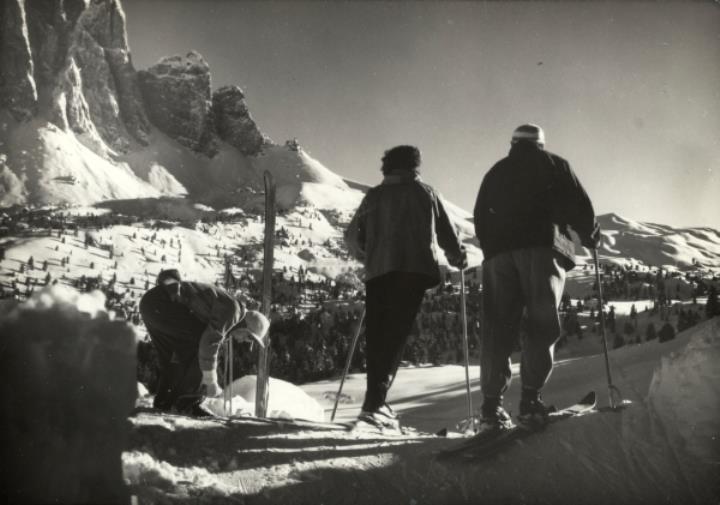 Skifahrer (Positivo) di Foto E. Frass, Bozen (1950/01/01 - 1969/12/31)