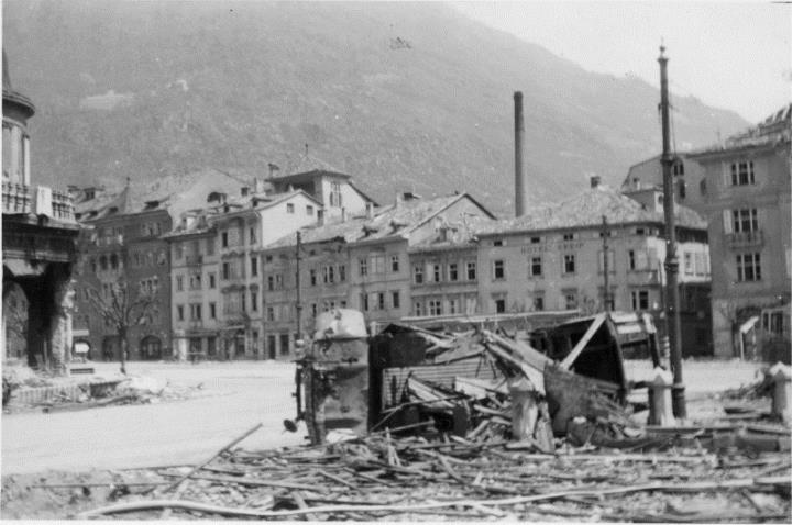 strada (Positivo) di Fotostudio Waldmüller (1943/01/01 - 1945/12/31) <br>Diritti: Amt für Film und Medien, Autonome Provinz Bozen-Südtirol