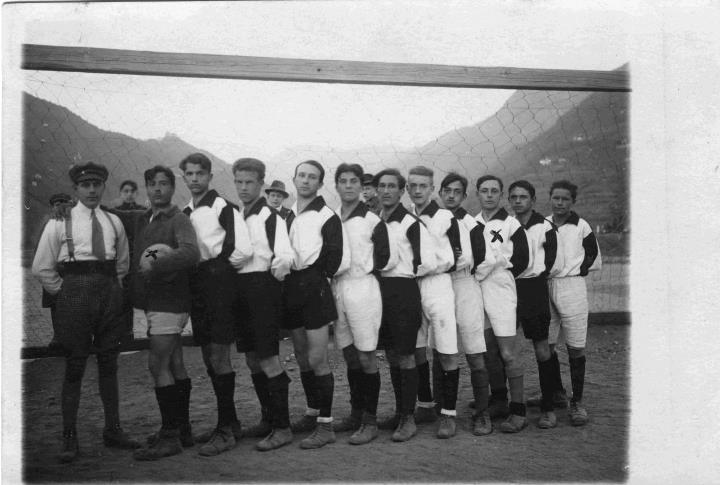 Sportbekleidung (Positivo) (1921/01/01 - 1921/12/31)