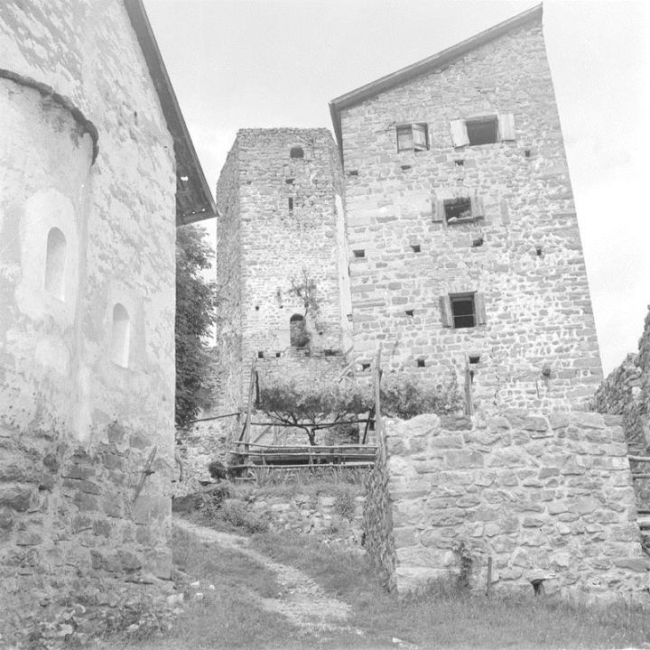 Ruine (Positivo) di Groth-Schmachtenberger, Erika (1960/01/01 - 1960/12/31)