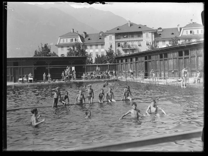 Schwimmen (Positivo) di Ellmenreich, Albert (1918/08/16 - 1918/08/16)